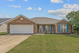 Family Oasis In Jonesboro! 4Bd, 2Ba house High Speed WiFi! - 2
