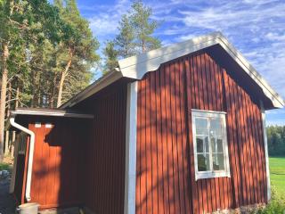 A unique forest cabin with private sauna - 4