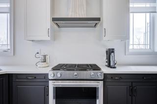 Bright New 5BR 4BA Entire Home - 9