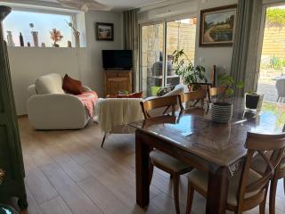 Séjour Saint-Michel, rez-de-jardin de notre maison - 1
