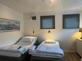 Private Guest Apartment with Separate Entrance in Fjällbacka - 7