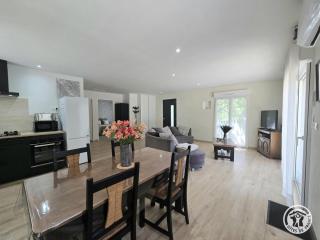 Chalet à Montignac-Lascaux, parking - 4 pers. - FR-1-616-595 - 8