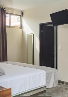 Hotel & Suites JM - 3