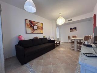 El Paraiso DeLuxe 8Pax - 2