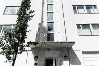 Modern and ocean view flat in city - 2