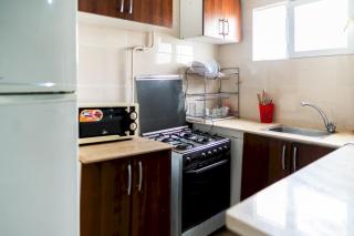 822. Quiet 2BR Townhouse Sofa Bed Gated Community - 1