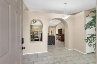 Desert Retreat Modern 3BR Spa Bath Long Term - 4
