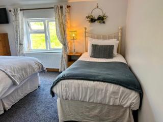 Kilcashel House, Ardara, F94 P802 - 4