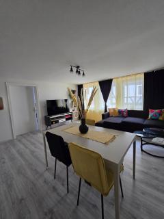 Aura-City-Apartment-Colorful & Central Stay - 1