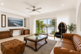 4BR Waterfront Holiday Home - Spacious Nature & Serenity in Briggera Waters - 0