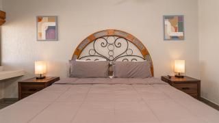 Beautiful Ocean view Retreat with Panoramic Ocean Views - 0