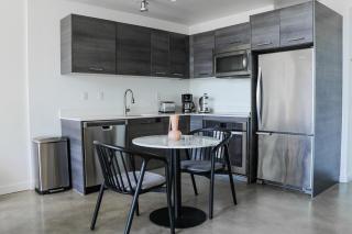 Modern Studio by Brickell & Beach - 6