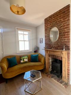 Delightful 2 Bedroom House Central Windsor - 8