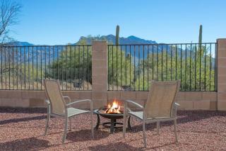 Delightful cozy home w breathtaking mtn views - 0