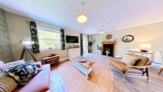 Baybreak - Part of the The Bay Filey Holiday Village with pool, gym and direct beach access, pub, restaurant, tennis and meadows walks - 7