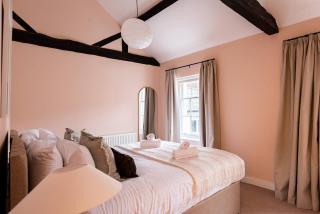 Town Centre - Elegant Stylish Apartment - 1