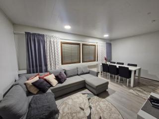100 sqm apartment with sauna, free parking - 0