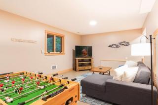 Hemlock Chalet - 6