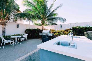 AL207 -Resort Pool-Beach Tennis court- 2BR condo-Close to Palm Beach - 6