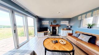 Baywatch and Baybreak - two 3 bedroom cottages nearby - Seaview to baywatch - Part of the The Bay Filey Holiday Village with pool, gym and direct beach access, pub, restaurant, tennis and meadows walks - 5