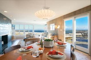 Panoramic Water Views w Private Beach - 3