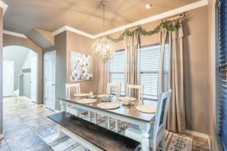 Sunset Retreat, Clean Modern 3BR, Garage, Near 191 - 5