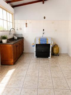 CASA PROX AO CENTRO - 4 QUARTOS - ESPAÇOSA E ACONCHEGANTe - 5