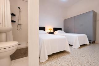Bugibba Spacious 3BR Family Apartment I Cot I Walk to Beach - 8