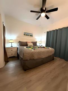 Bright & Spacious Disney Home - Private Pool, Heated Spa & Game Room - Sleeps 14 - 2