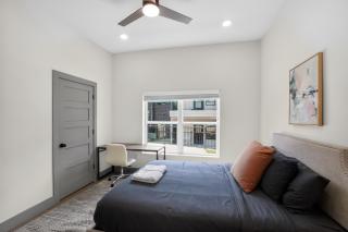 Modern 2-bedroom featuring spacious open-concept - 2