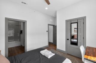 Stylish 2-bedroom designed for comfort - 5