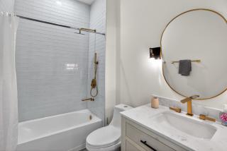 Stylish 2-bedroom designed for comfort - 2