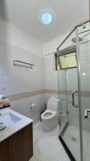 Cherrywood Luxury 2BR With City Views, Balcony, Workspace - 4
