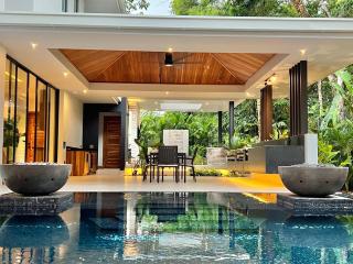 Luxury Architectural Gem in the Jungle - 0