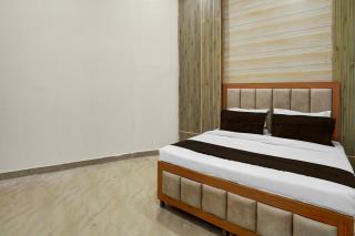 Hotel O The Signature Stay Guest House - 0