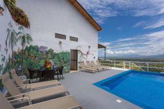 Panoramic Views, close to Beaches, Marina, Shops! - 9