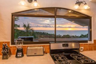 Panoramic Views, close to Beaches, Marina, Shops! - 3