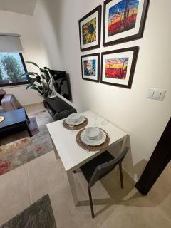 Chic and modern apt in abdoun full kitchen - 4