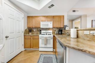 Desert Breeze Villas #137 - 3