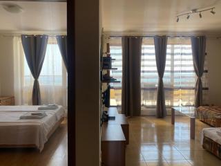 Black Sea Panorama Apartment - 8