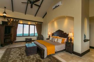 Villa Marbella One of a Kind Custom Design - 7