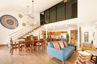 Breathtaking Jungle Views and Abundant Wildlife - 3