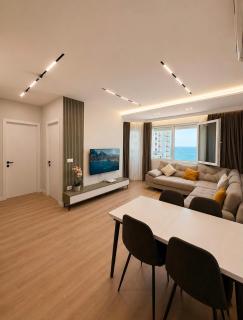 Seascape Premium Beachfront Apartment Golem - 8