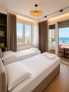 Seascape Premium Beachfront Apartment Golem - 2