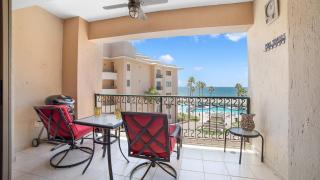Beautiful 1BR/1BA Retreat with Panoramic Ocean Views - 9