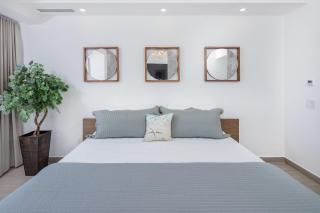 Luxury 3-Bedroom Oceanfront Condo at Encántame Towers - 9