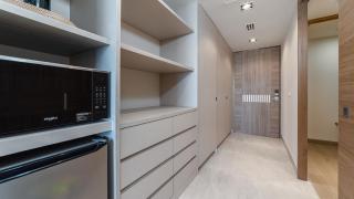 Beachfront Paradise 4BR/4BA Elegant Condo with Breathtaking Views - 0