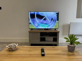 Kingsbridge Central, Stylish apartment with free parking - 8
