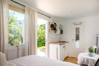 Cozy Studio & Private Garden near Stockholm - 3