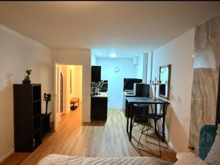 ModernesCity Apartment Innenstadt, Balkon - 6